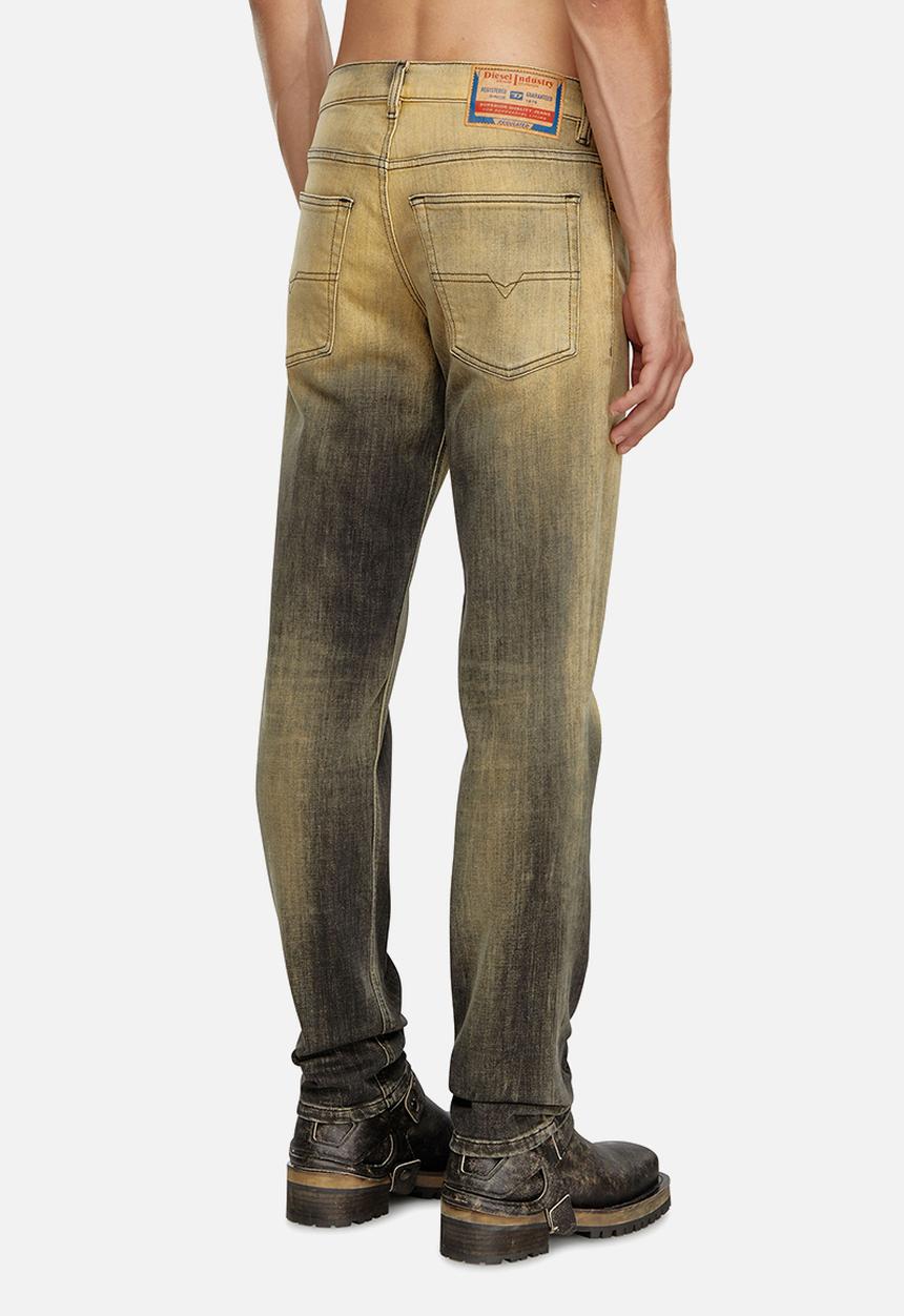 Diesel  - 2023 D-FINITIVE - FADED CREAM