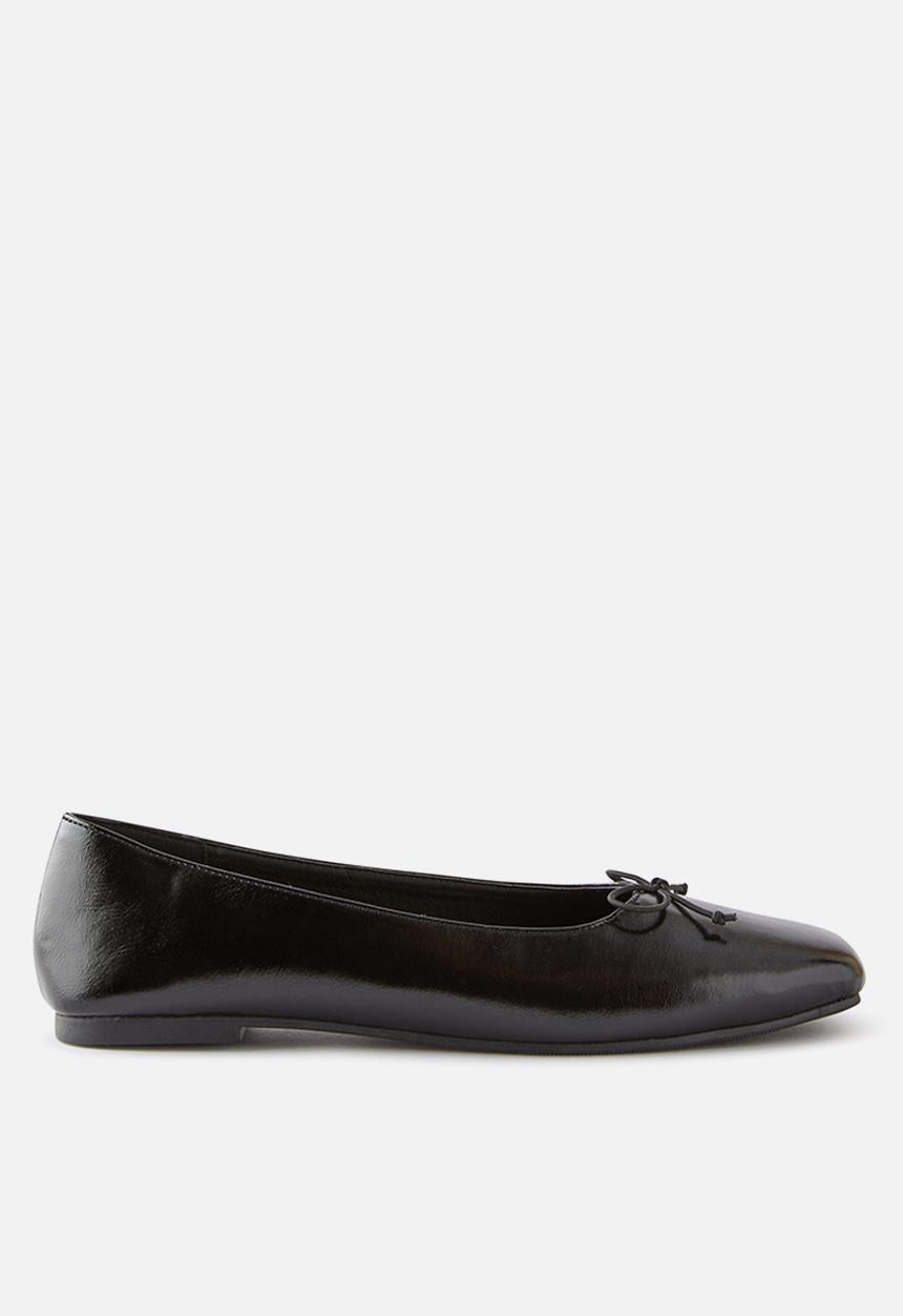 Cotton On - Miley ballet - black glossy