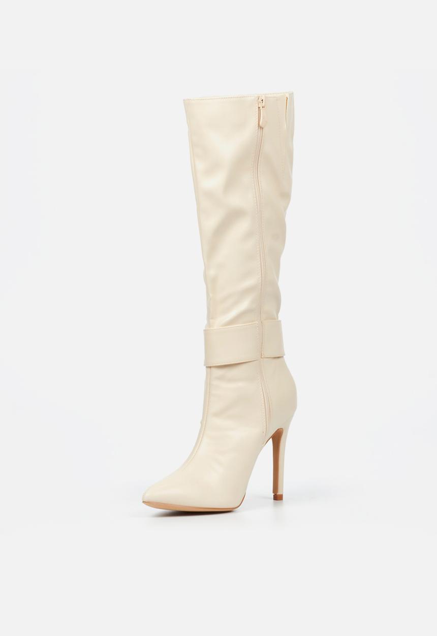Miss Black - Boss 23 boot - bone