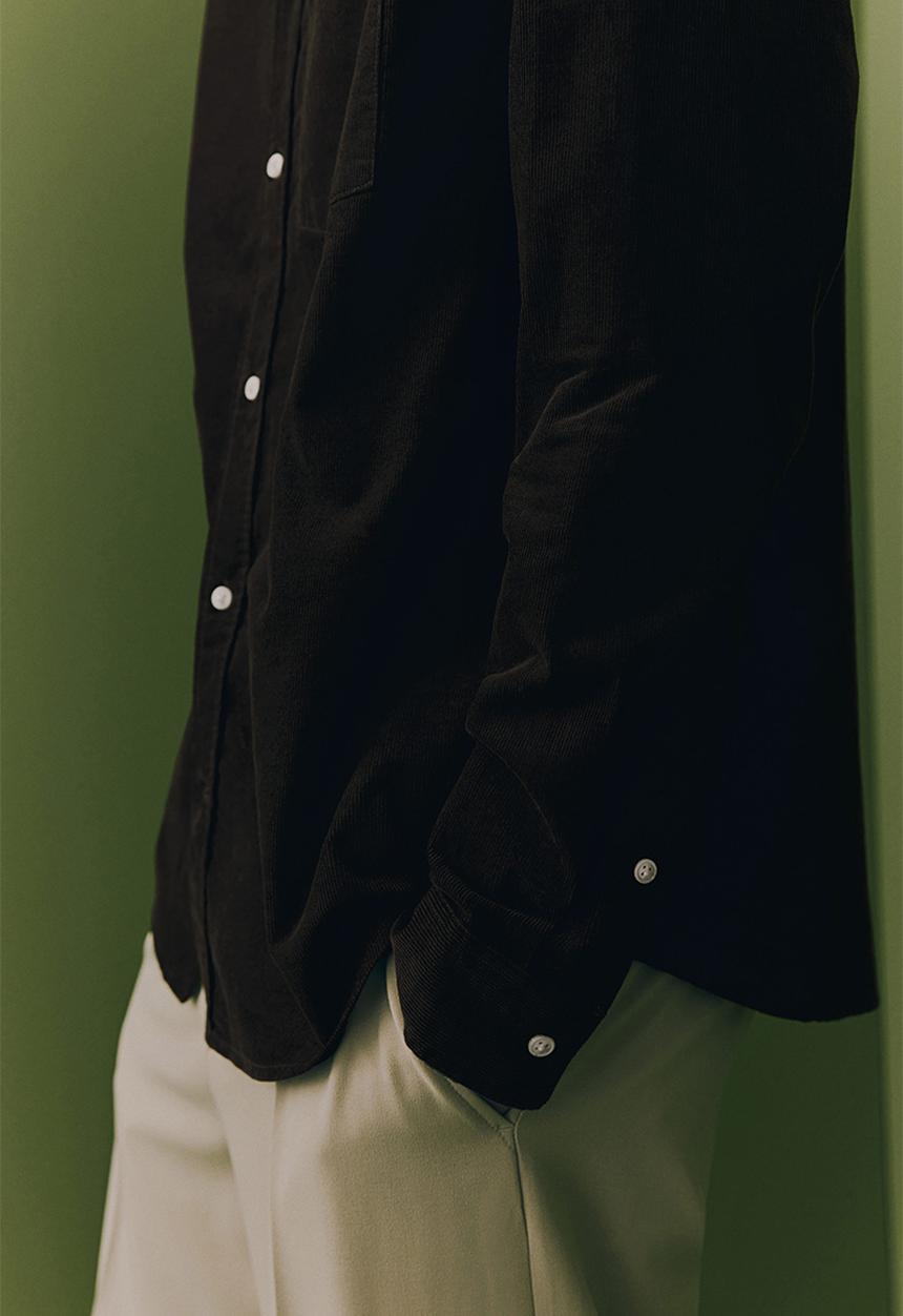 H&M - Regular fit corduroy shirt - dark brown 