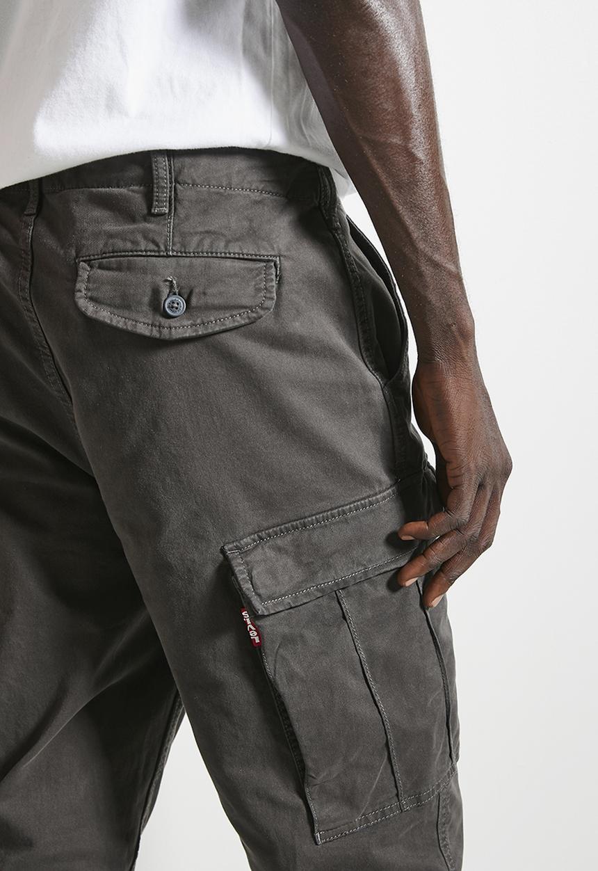 Levi’s® - Lo-ball cargo za pirate - black