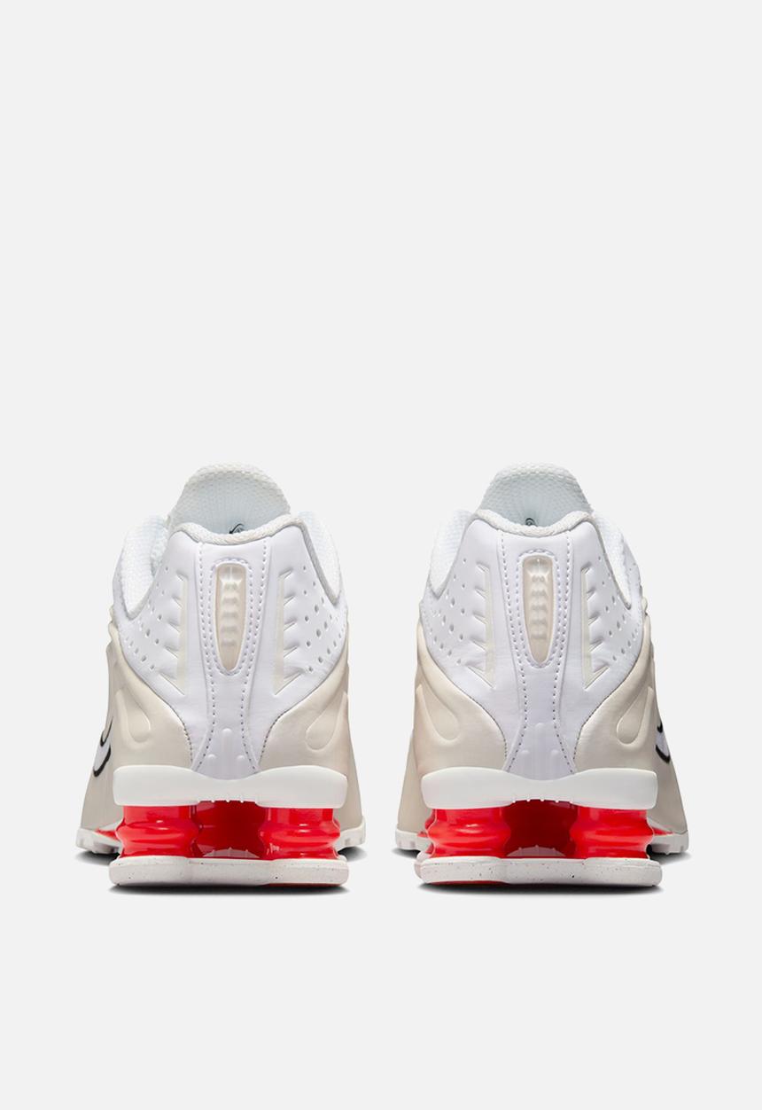 Nike - Nike Shox R4