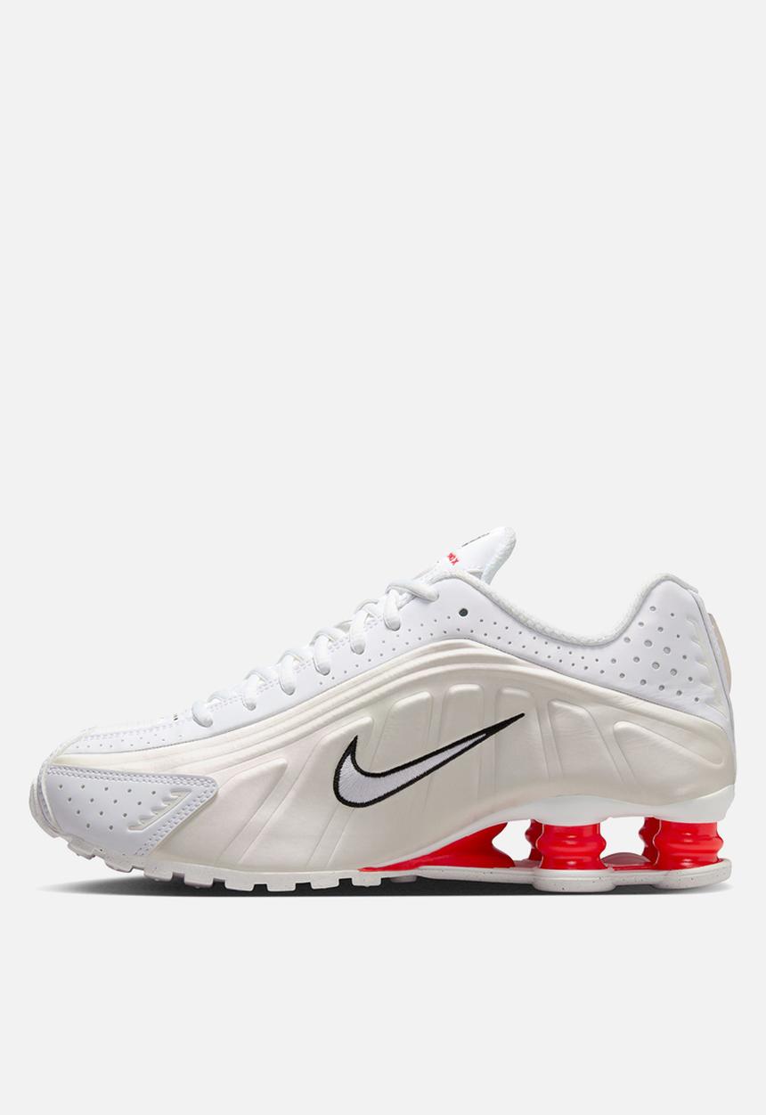 Nike - Nike Shox R4