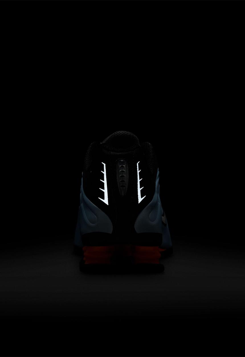 Nike - Nike Shox R4