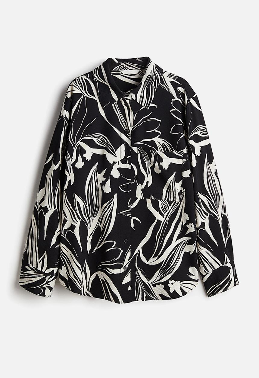 H&M - Viscose-blend shirt - black & white patterned 