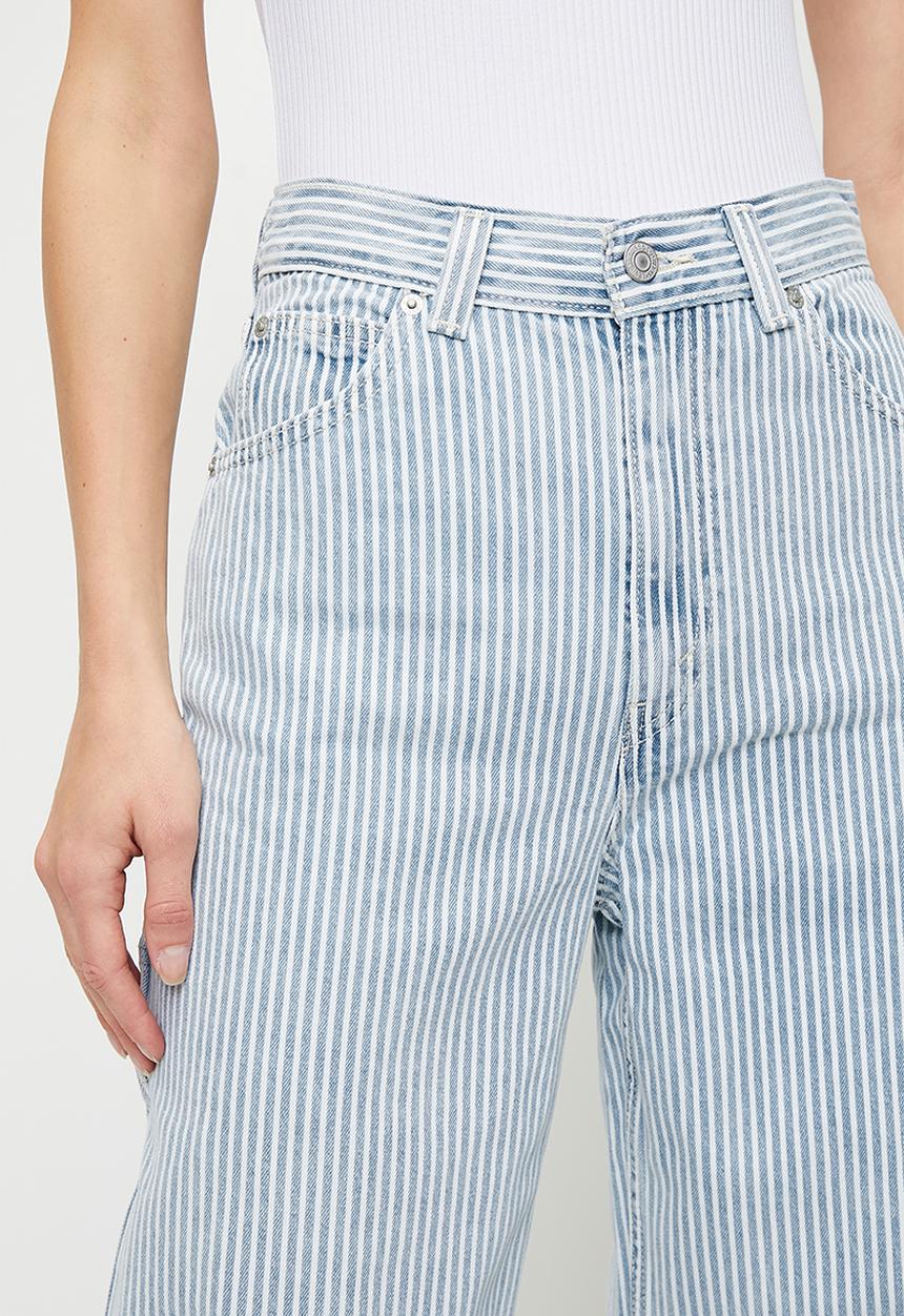 Levi’s® - Cinch Baggy Carpenter Handy Woman