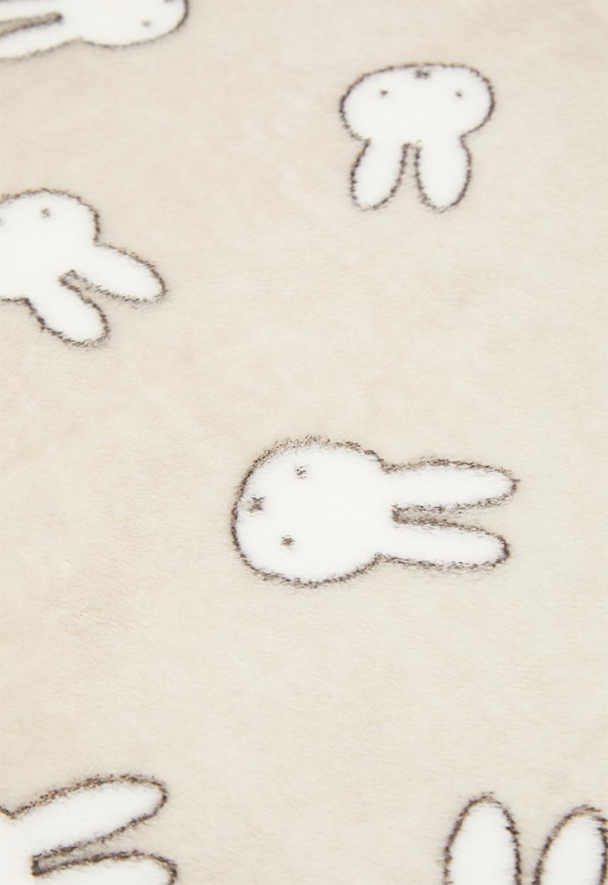 H&M - Patterned fleece blanket - light beige miffy
