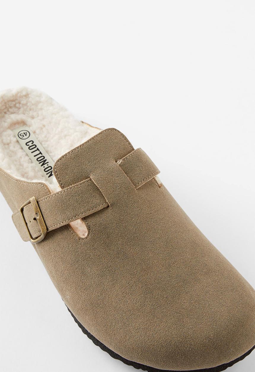 Cotton On - Closed toe buckle slide - taupe & cream teddy