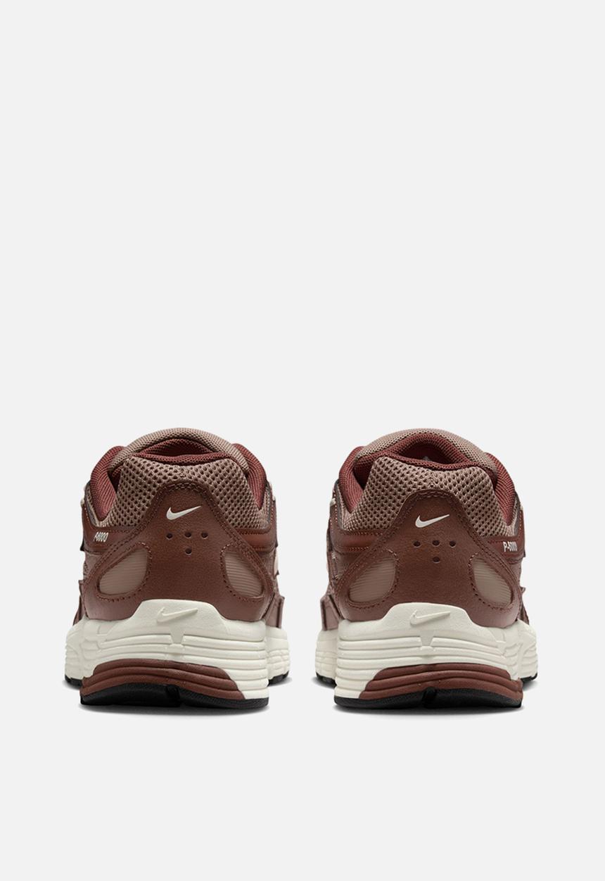 Nike - Nike P-6000