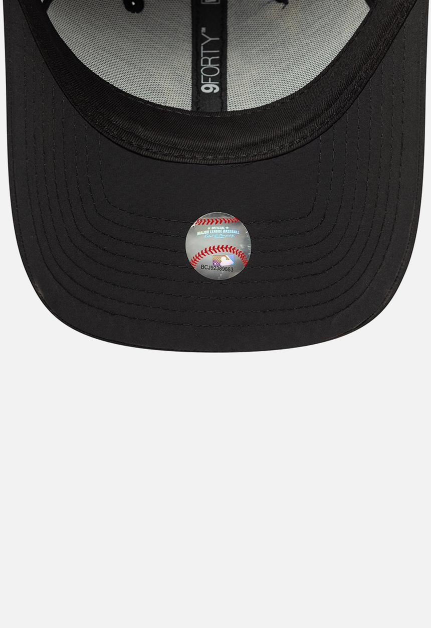 New Era - 940 Recycled Neyyan - Black/Stone Y25
