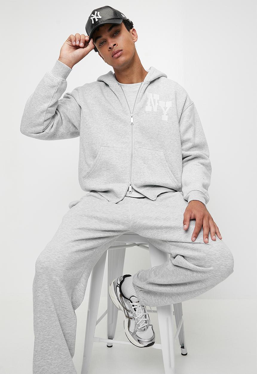 Cotton On - Box Fit Graphic Zip Up Hoodie - Grey Marle/Ny