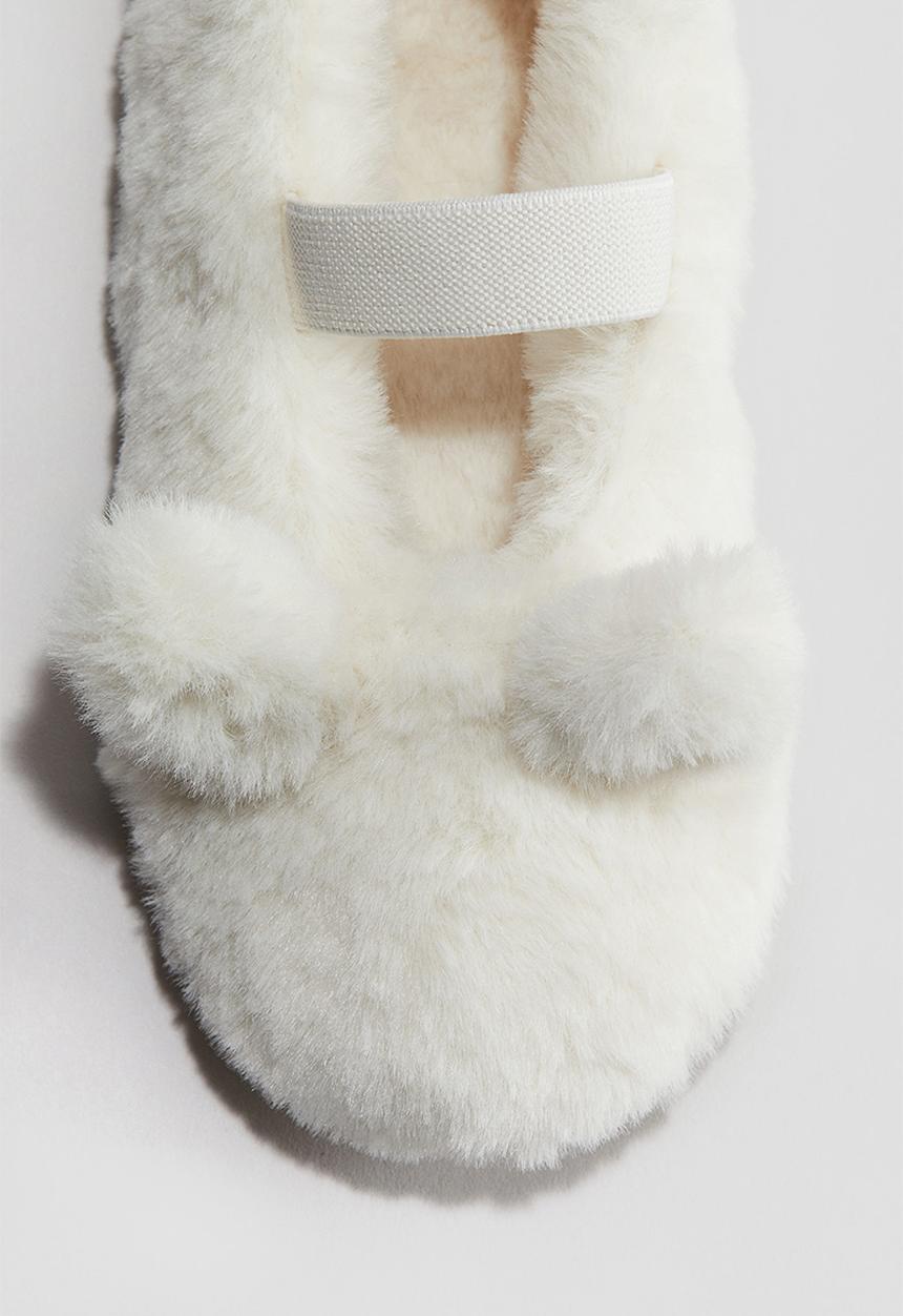 H&M - Soft-sole slippers - white
