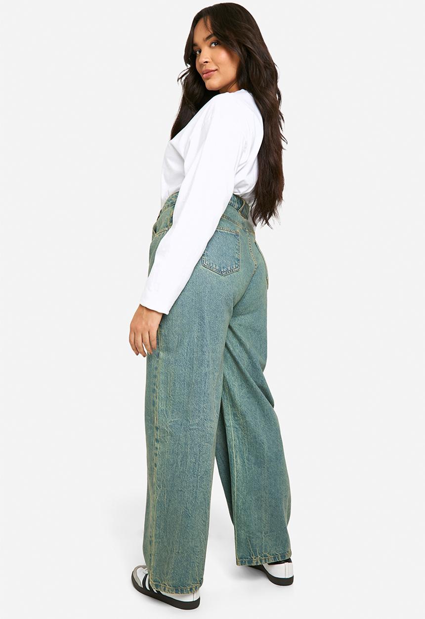 boohoo - Plus Basic Straight Leg Jeans - Light Blue