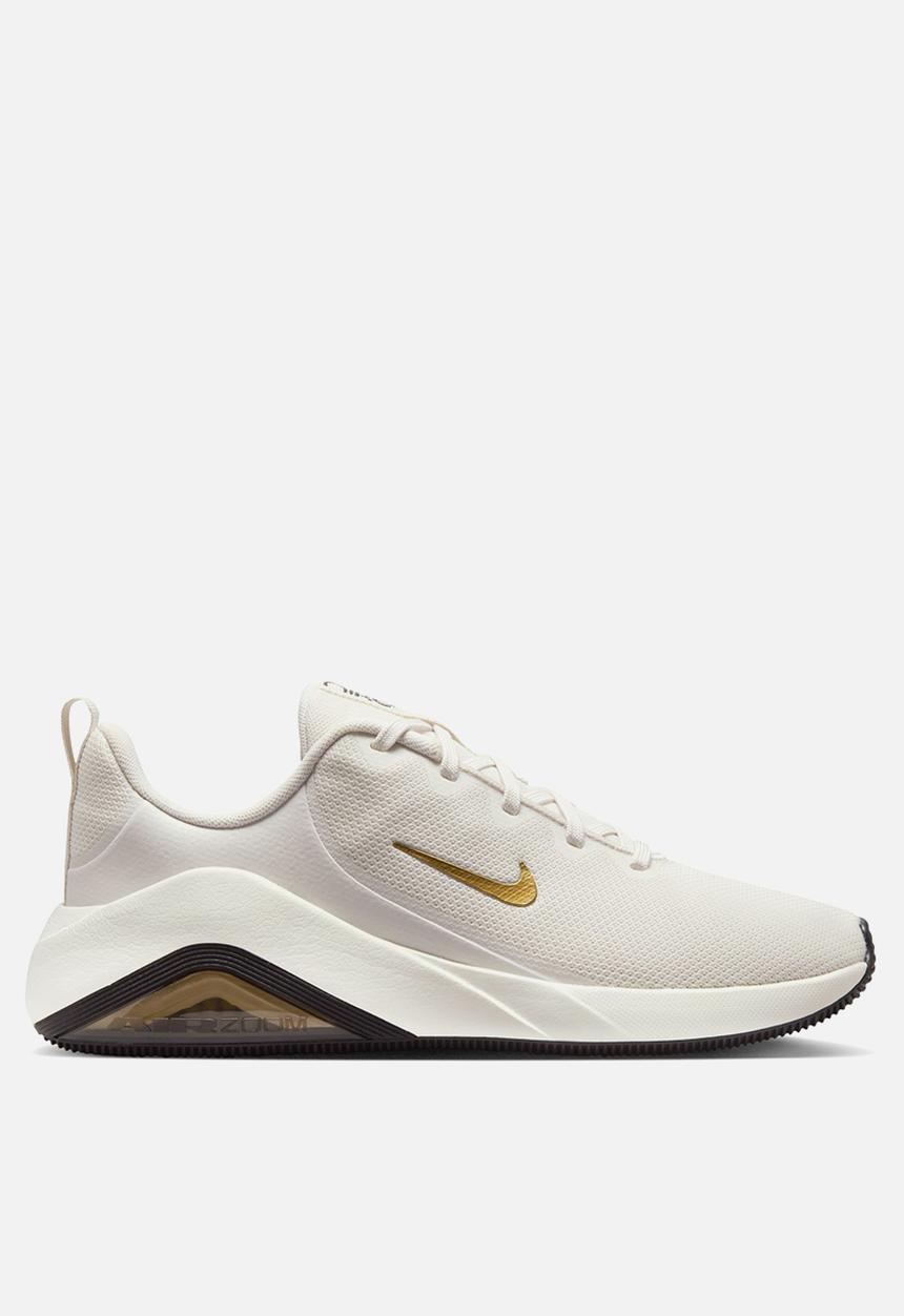 Nike - Nike Bella 7