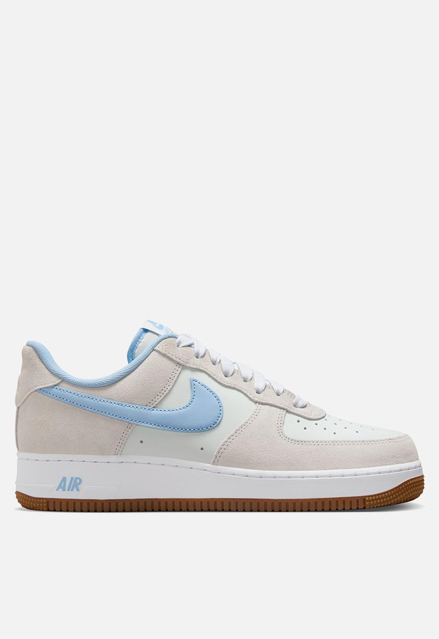Nike - AIir Force 1 '07 LV8