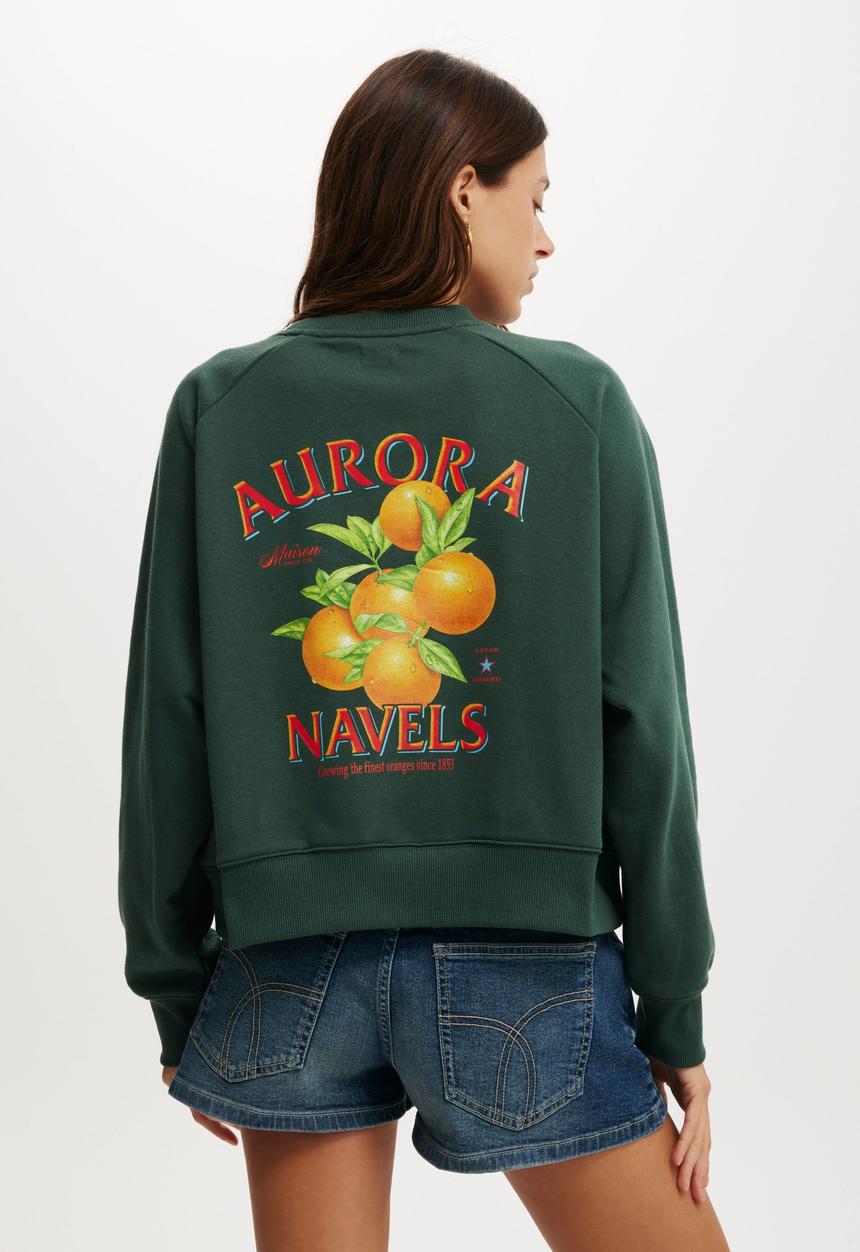 Cotton On - Classic fleece graphic raglan crew sweatshirt - aorora navels/pine forest green