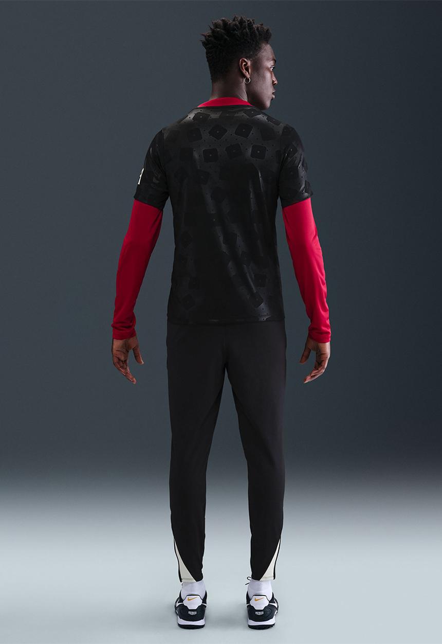 Nike - Liverpool FC Academy Pro Special Edition Dri-FIT  S/S Top - Black/Milk