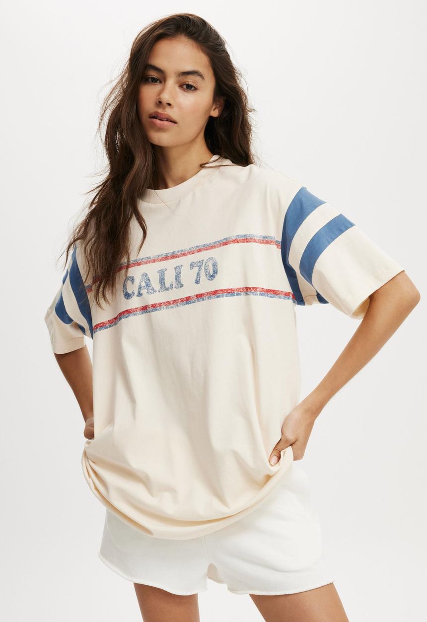Cotton On - Super oversized graphic tee - cali 70/ coconut