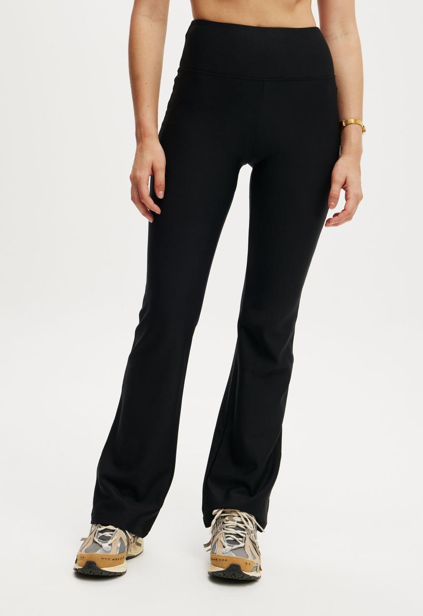 Cotton On - Fleece Lined Outdoor Flare - Black