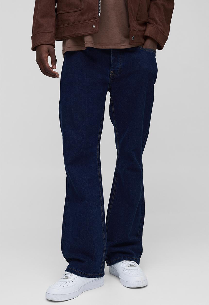 boohooMAN - Relaxed Rigid Flare Jean In Indigo - Indigo