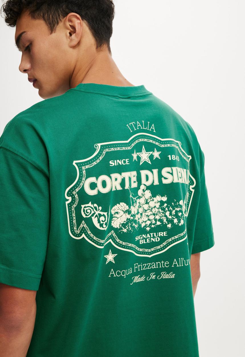 Cotton On - Box Fit Graphic T-Shirt - Emerald/Corte Di Siena