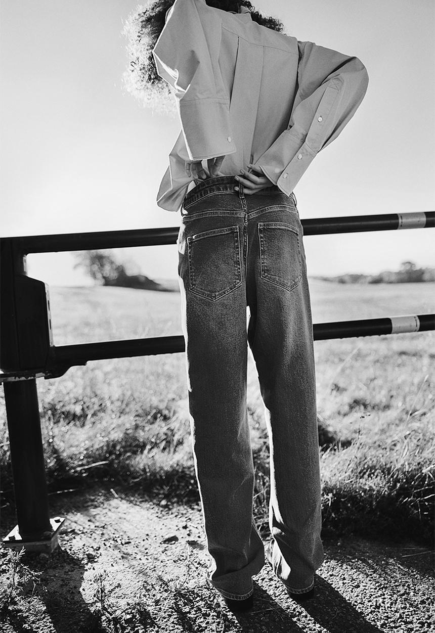 H&M - Tapered jeans - light denim blue
