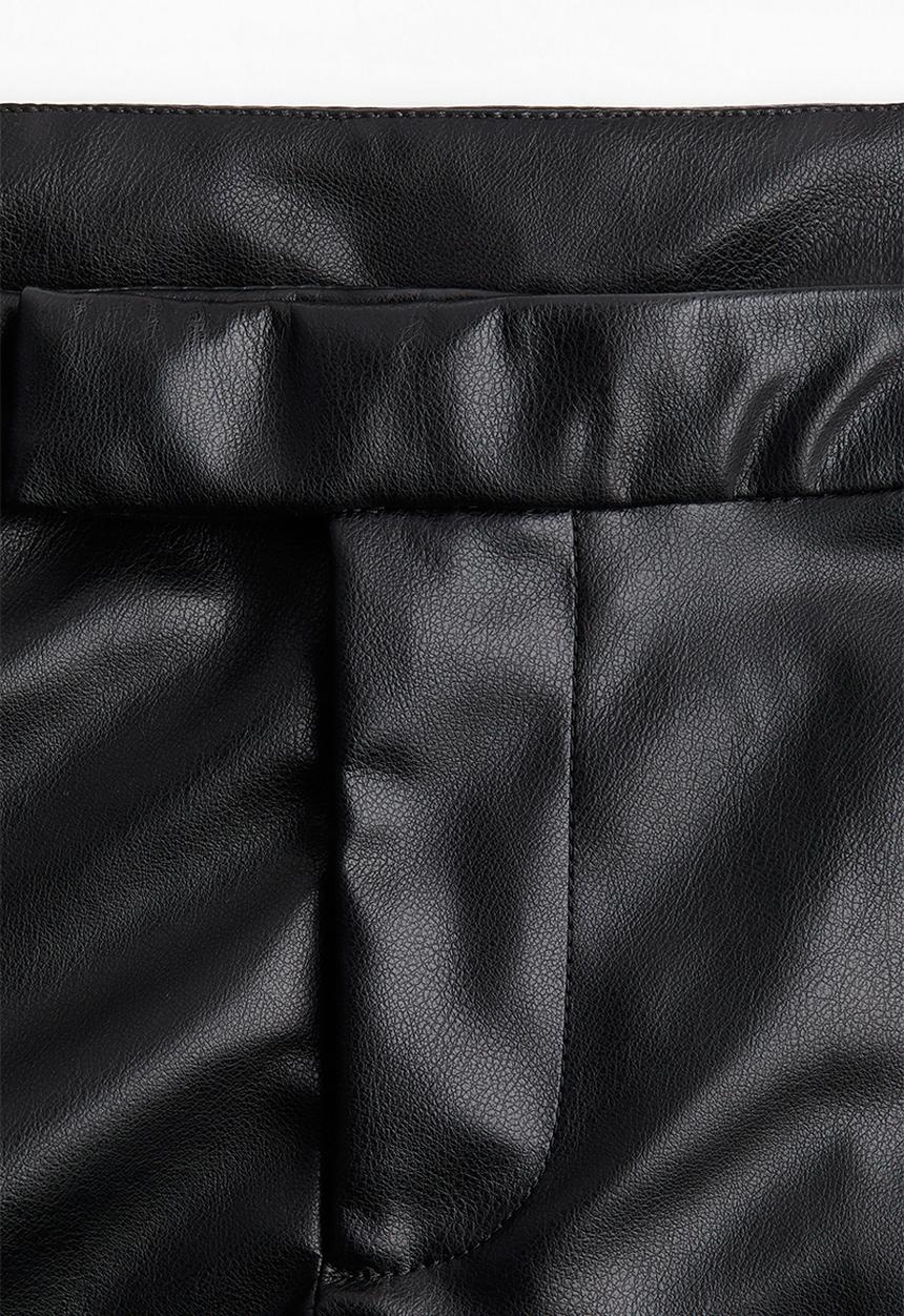 H&M - Coated mini shorts - black
