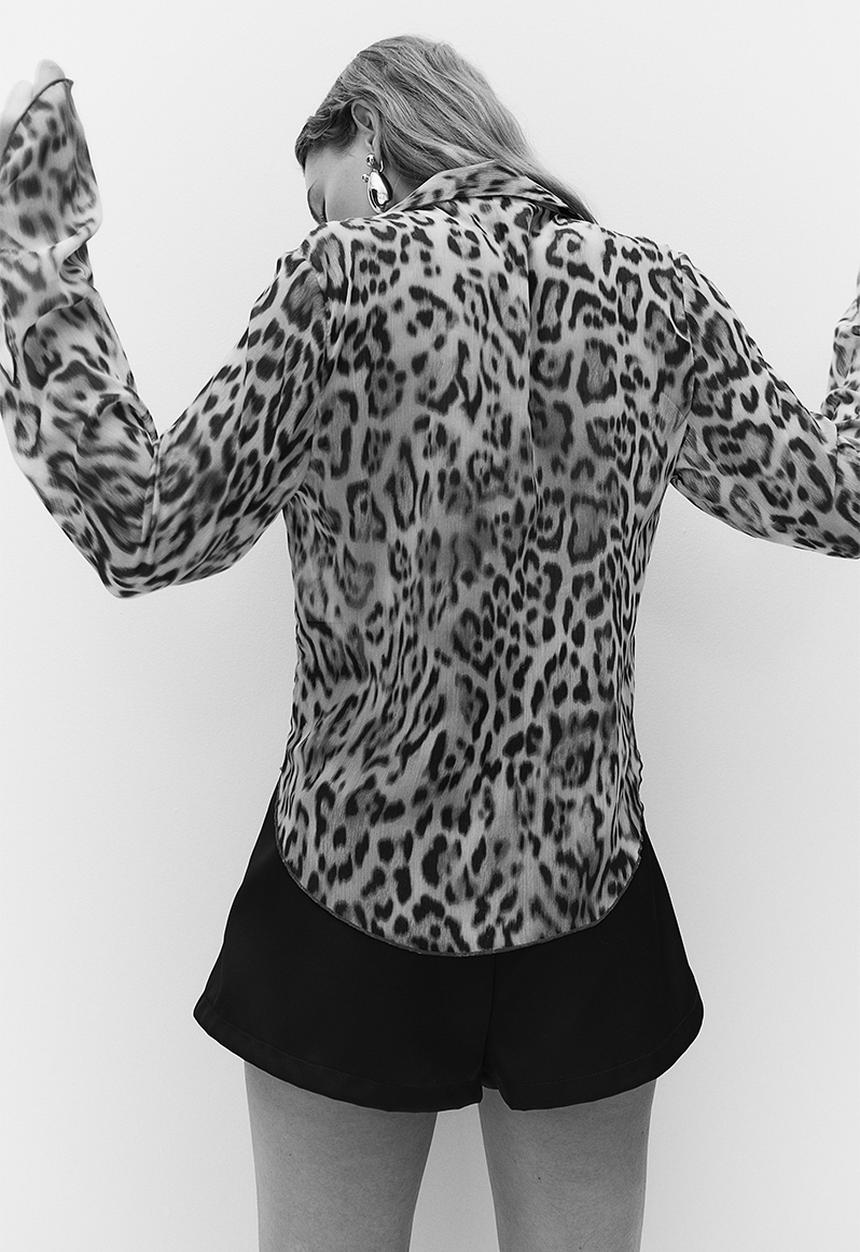 H&M - Tie-detail chiffon blouse - light beige/leopard print