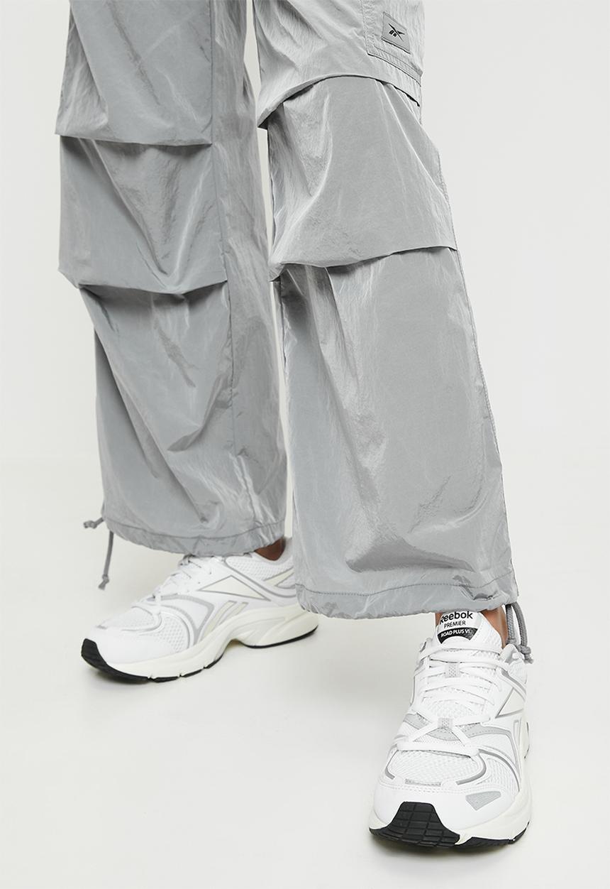 Reebok - Studio Style Cargo Pant-Metallic Silver
