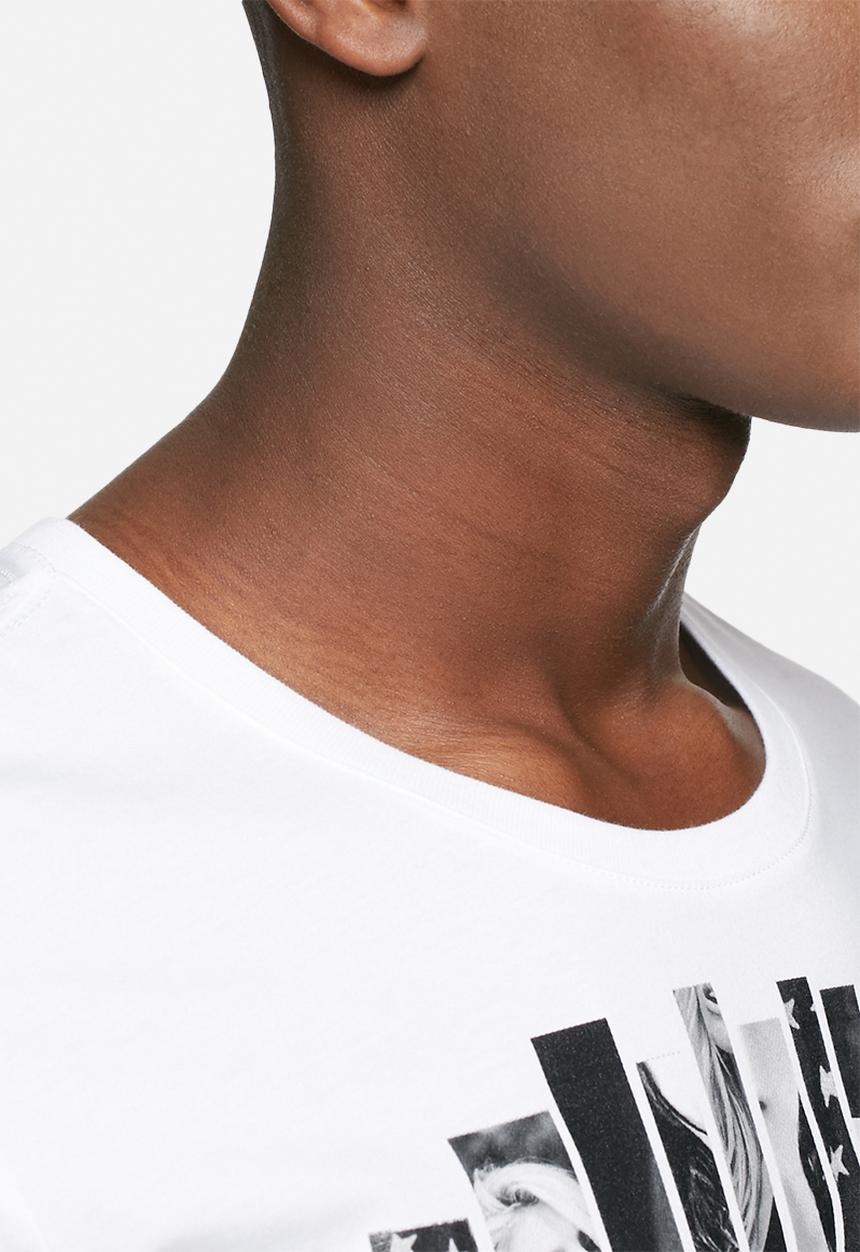 GUESS - Cascading logo tee