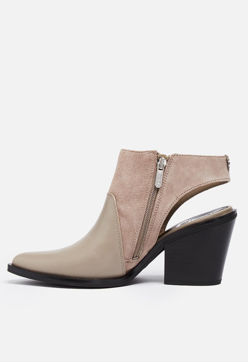 Circus by Sam Edelman - Carly