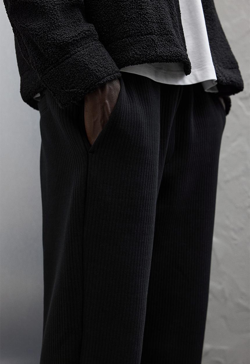 H&M - Regular fit ribbed joggers - black