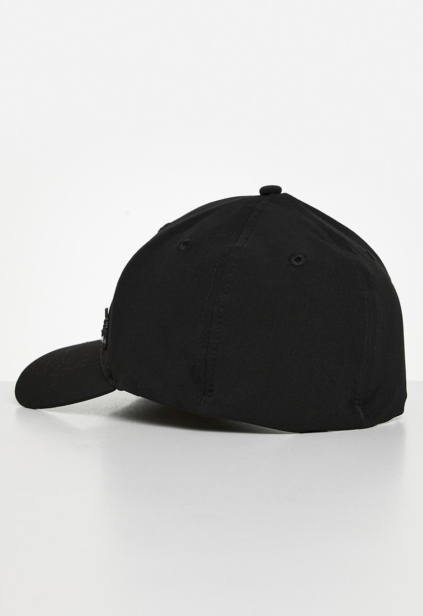 POLO - 6 Panel Metal Pony Fitted Peak - Black