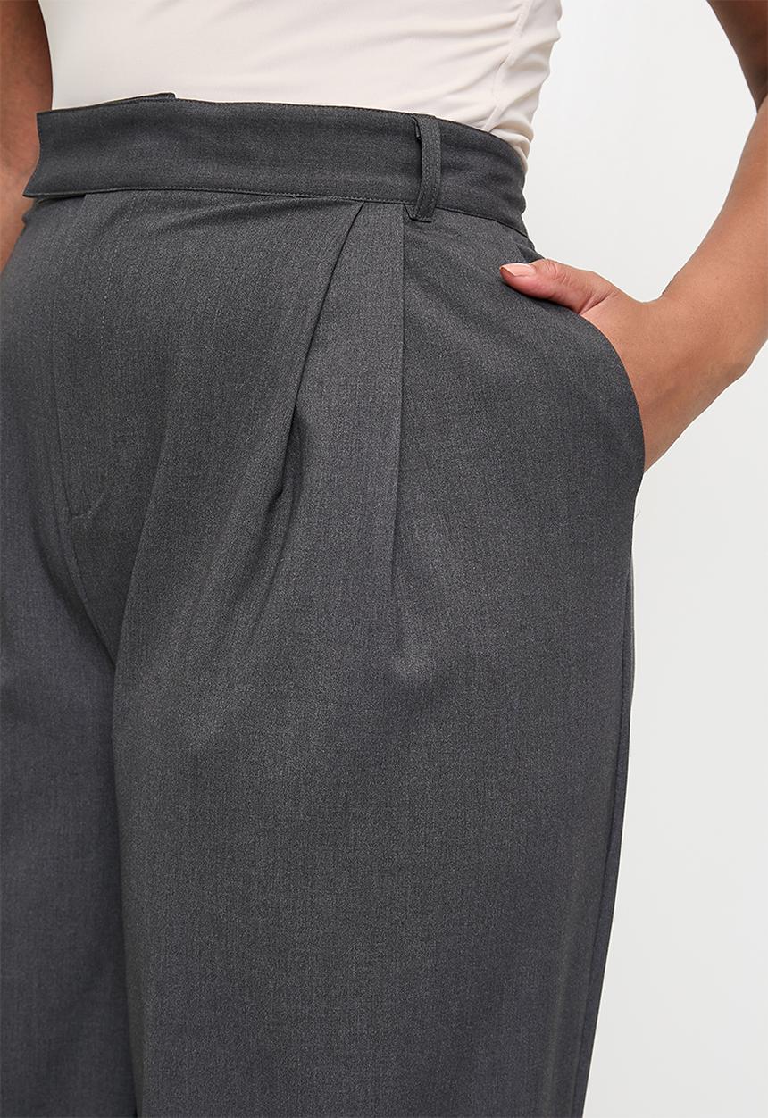 Cotton On - Plus  izzy pleated suiting pant - charcoal