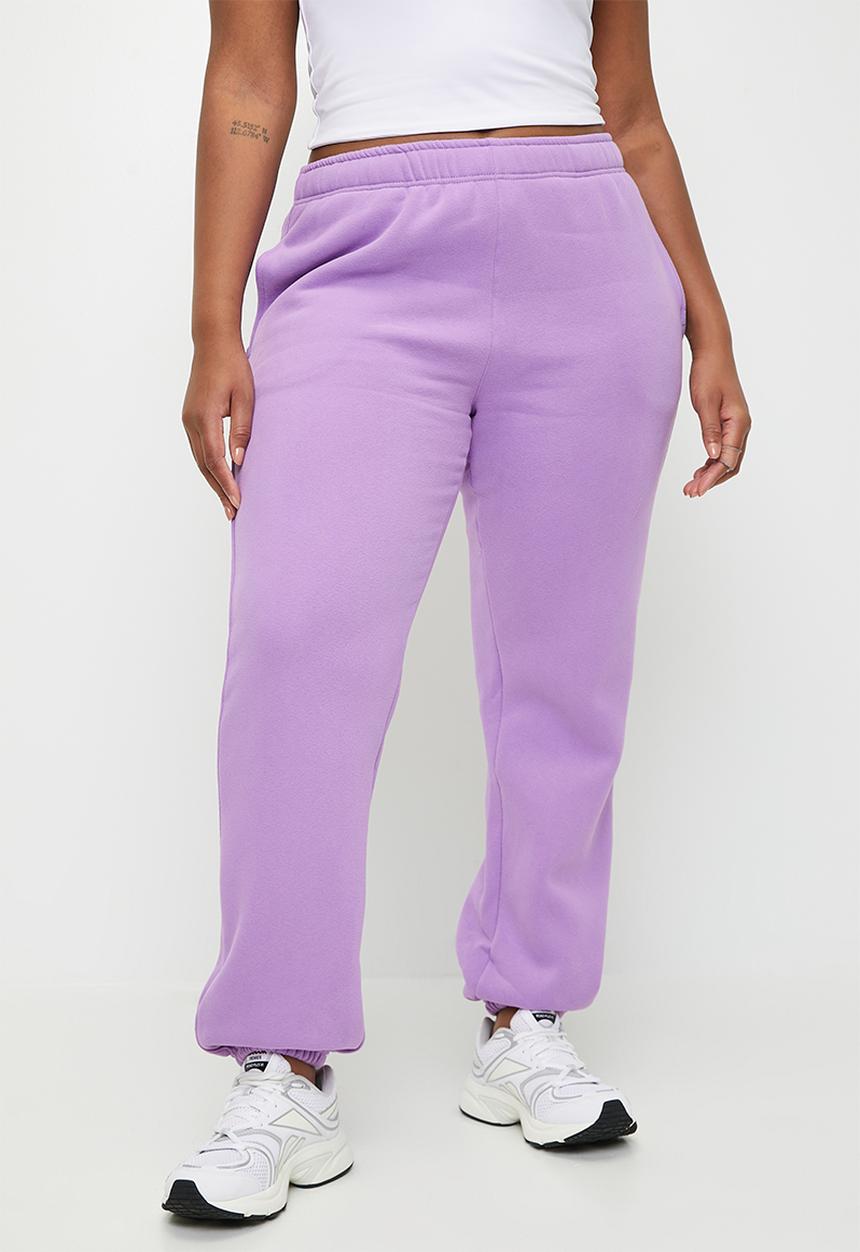 Cotton On - Plus Plush Essential Gym Sweatpant - Cyber Grape