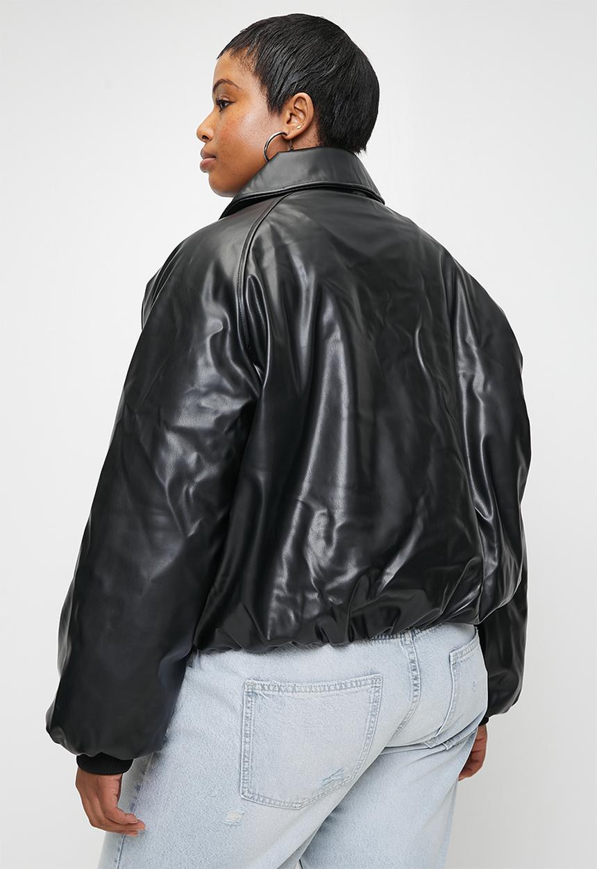 Cotton On - Plus  faux leather puff jacket - black