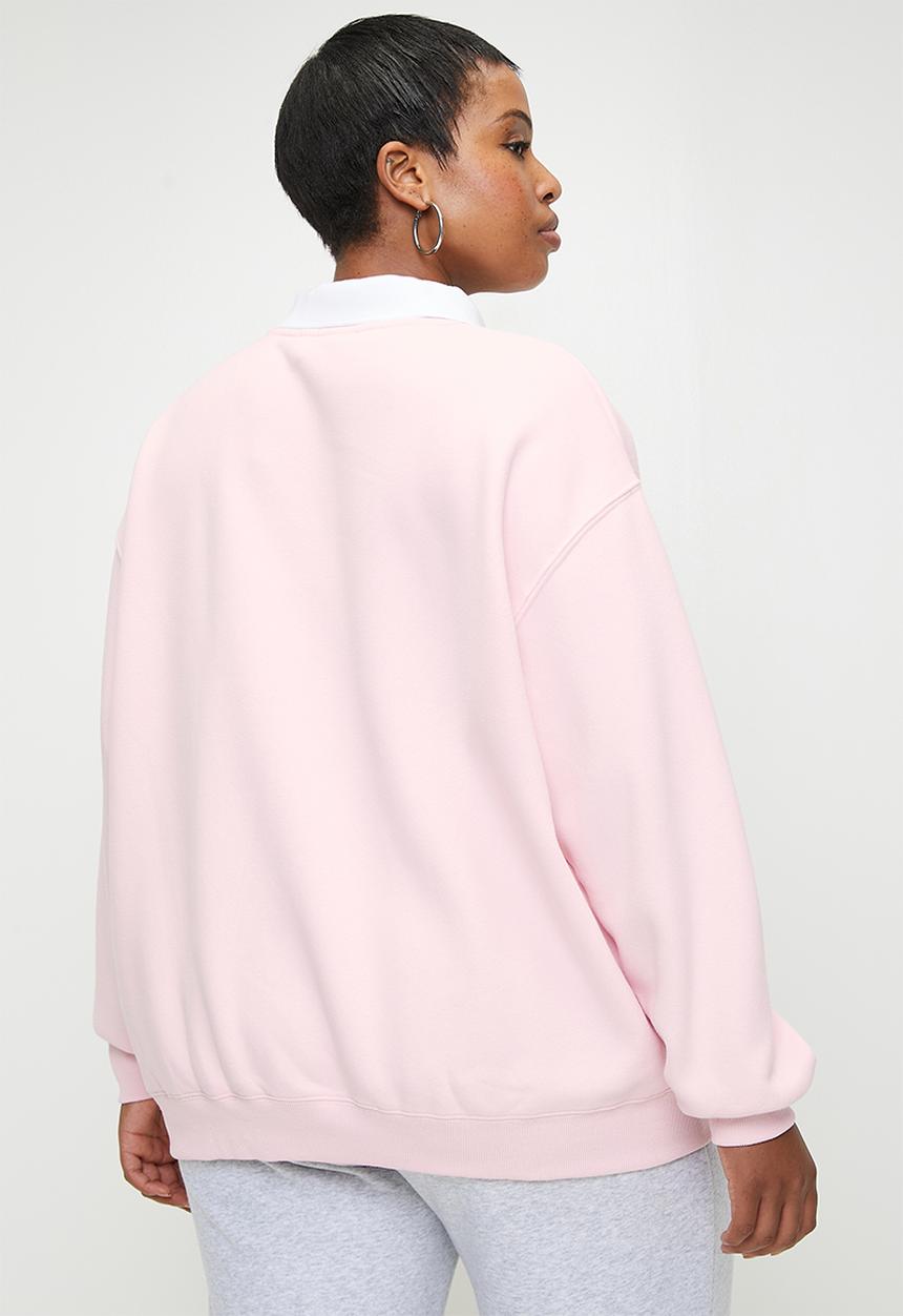 Cotton On - Plus Plush Collar Sweatshirt - Cherry Dream/Wellness Club