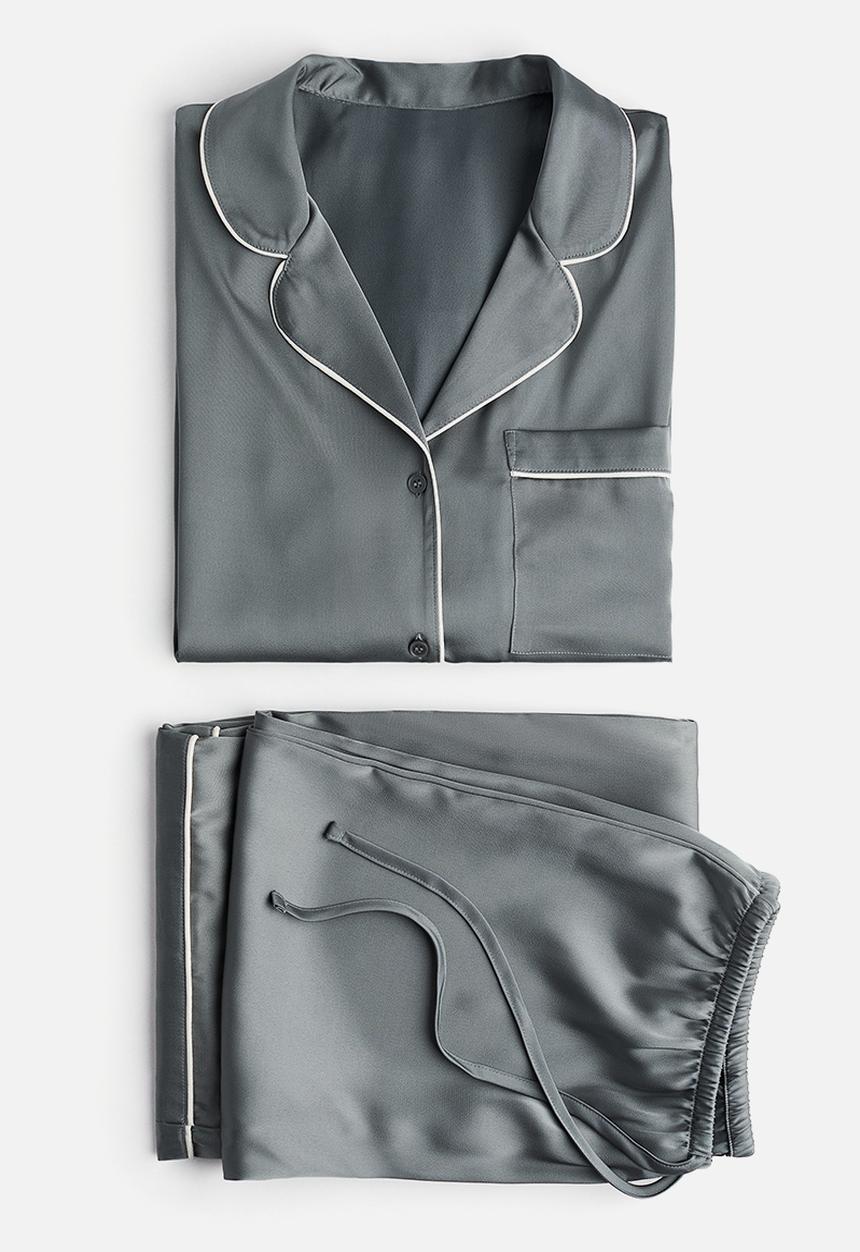 H&M - Satin pyjamas - grey-green