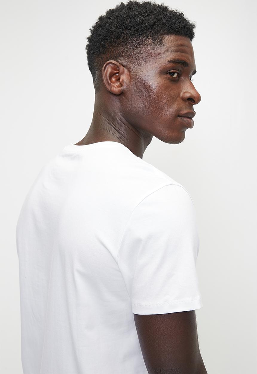 GUESS - Short sleeve cn guess embro tee - pure white	