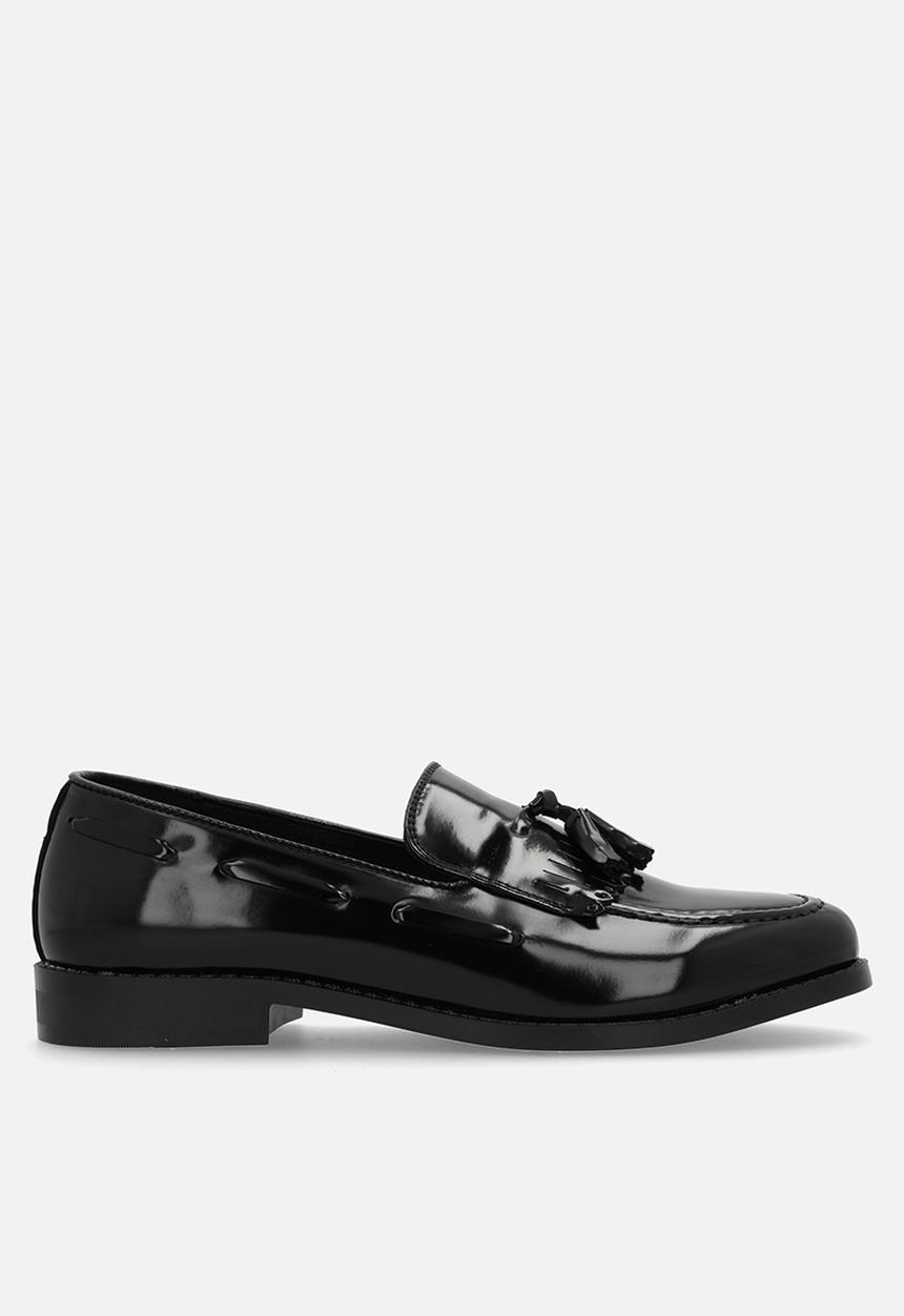PC - Hi Shine Tassel with Fringe Slip on - Black