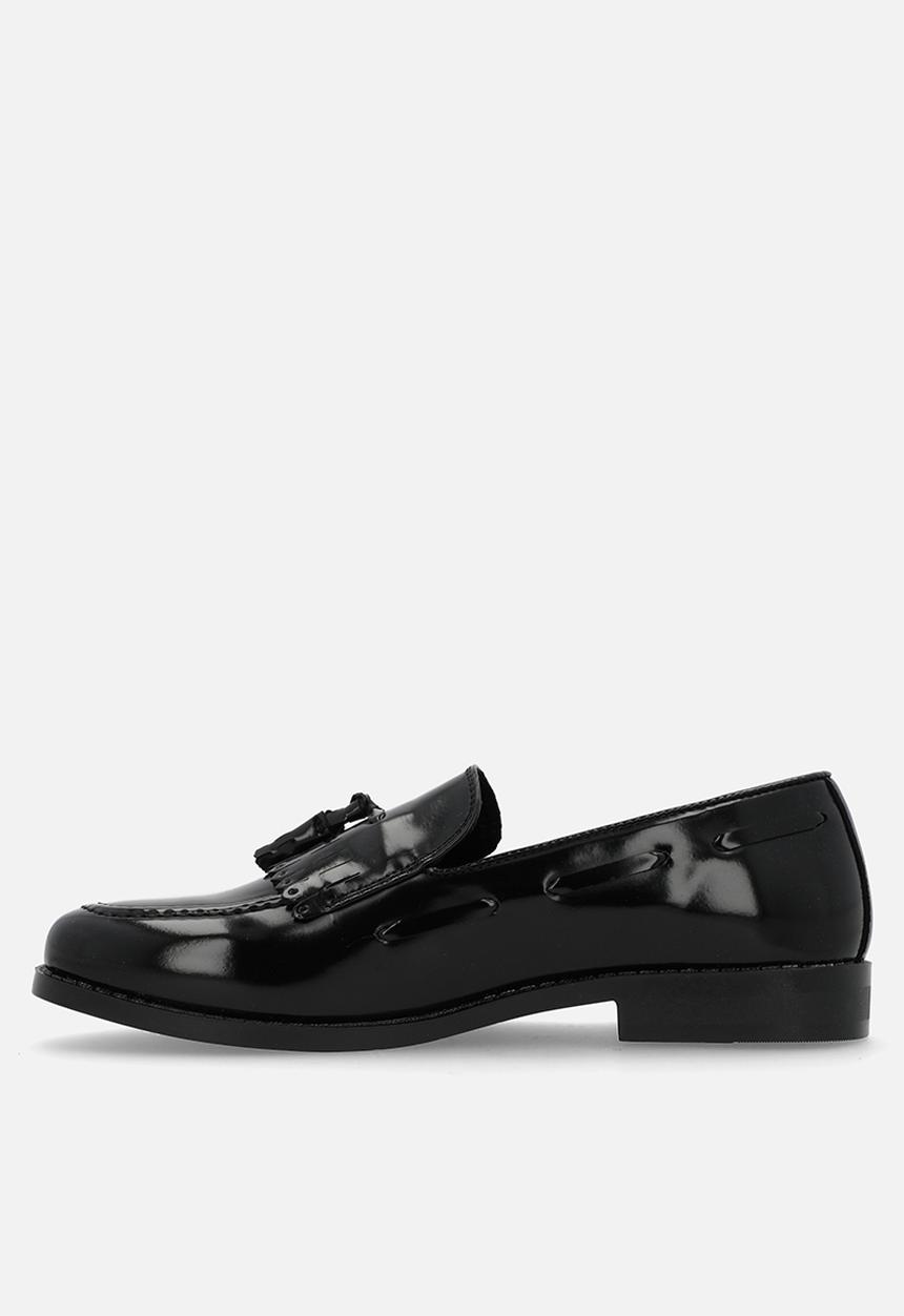 PC - Hi Shine Tassel with Fringe Slip on - Black