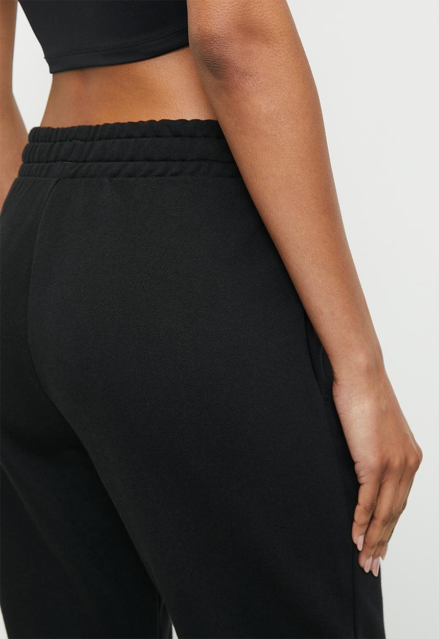PUMA - Ess Small No. 1 Logo Sweatpants - Puma Black
