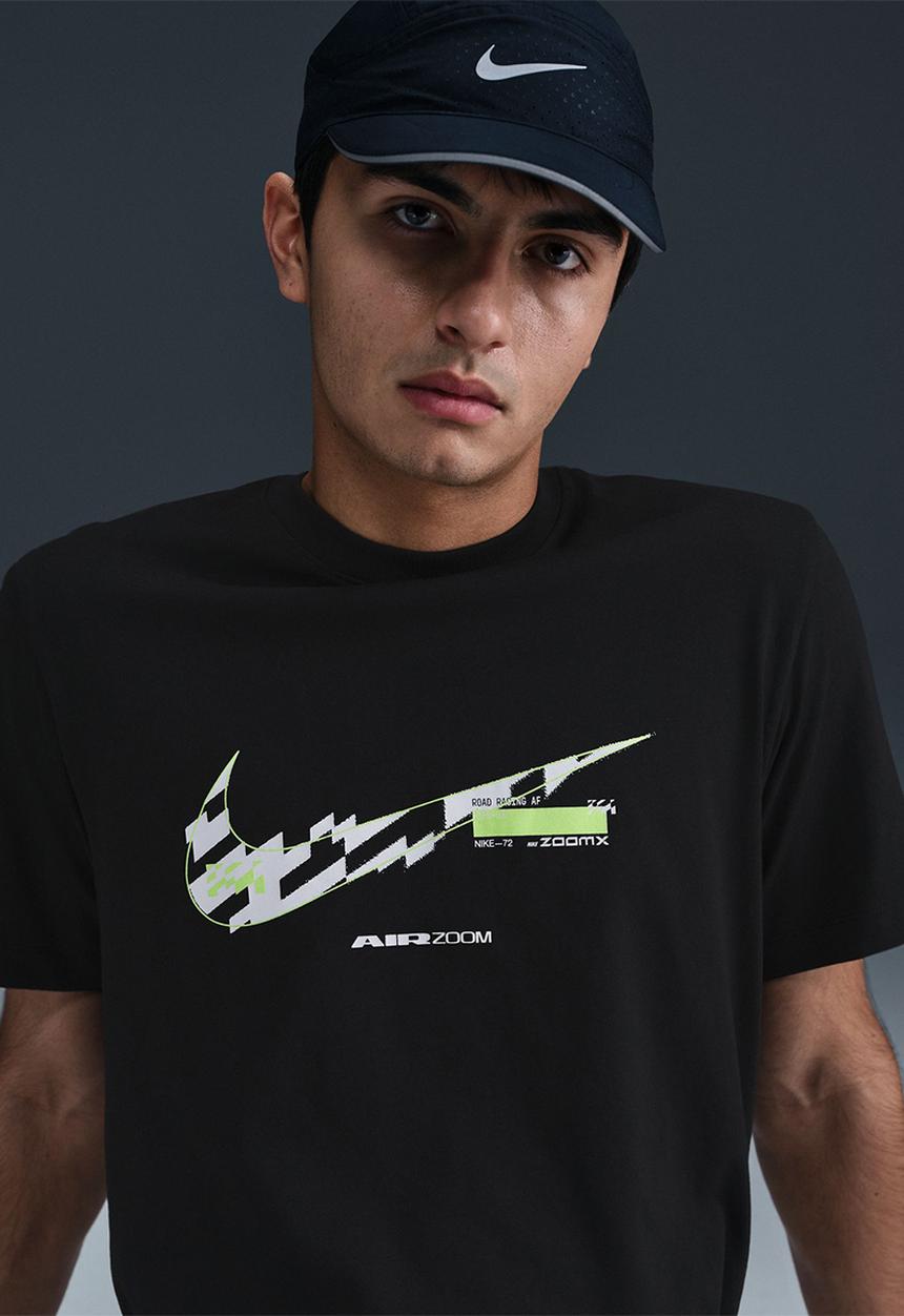 Nike - Elite Entry Running Tee - Black