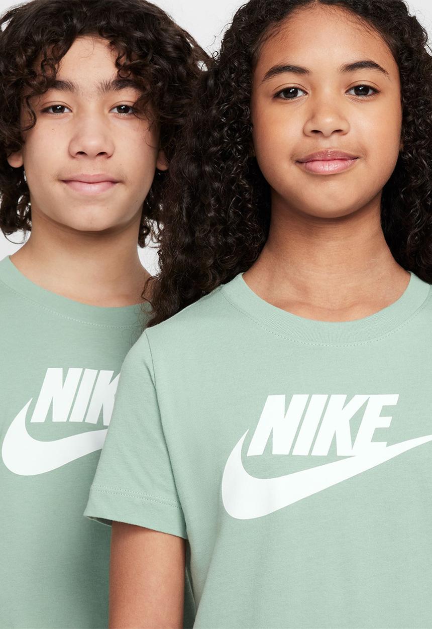 Nike - Nike Sportswear Futura Tee