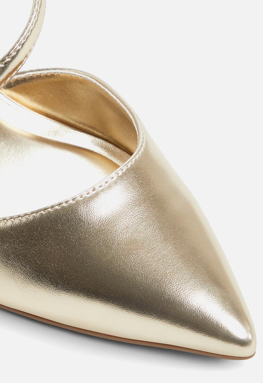 Call It Spring - Novaah closed toe slingback - gold