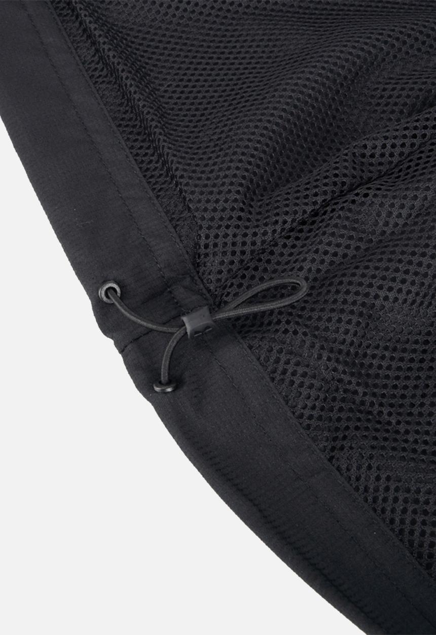 Under Armour - UA Rival Woven Windbreaker - Black & White
