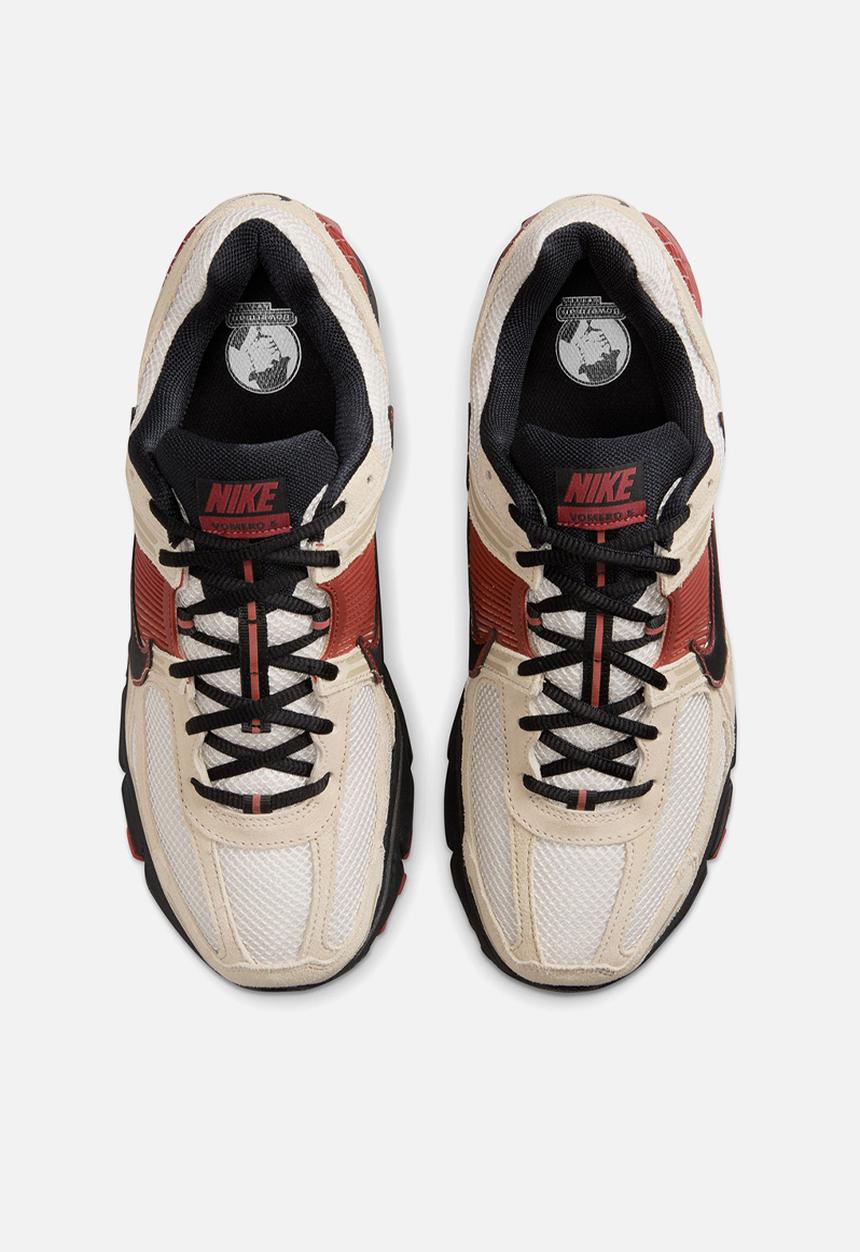 Nike - Nike Zoom Vomero 5