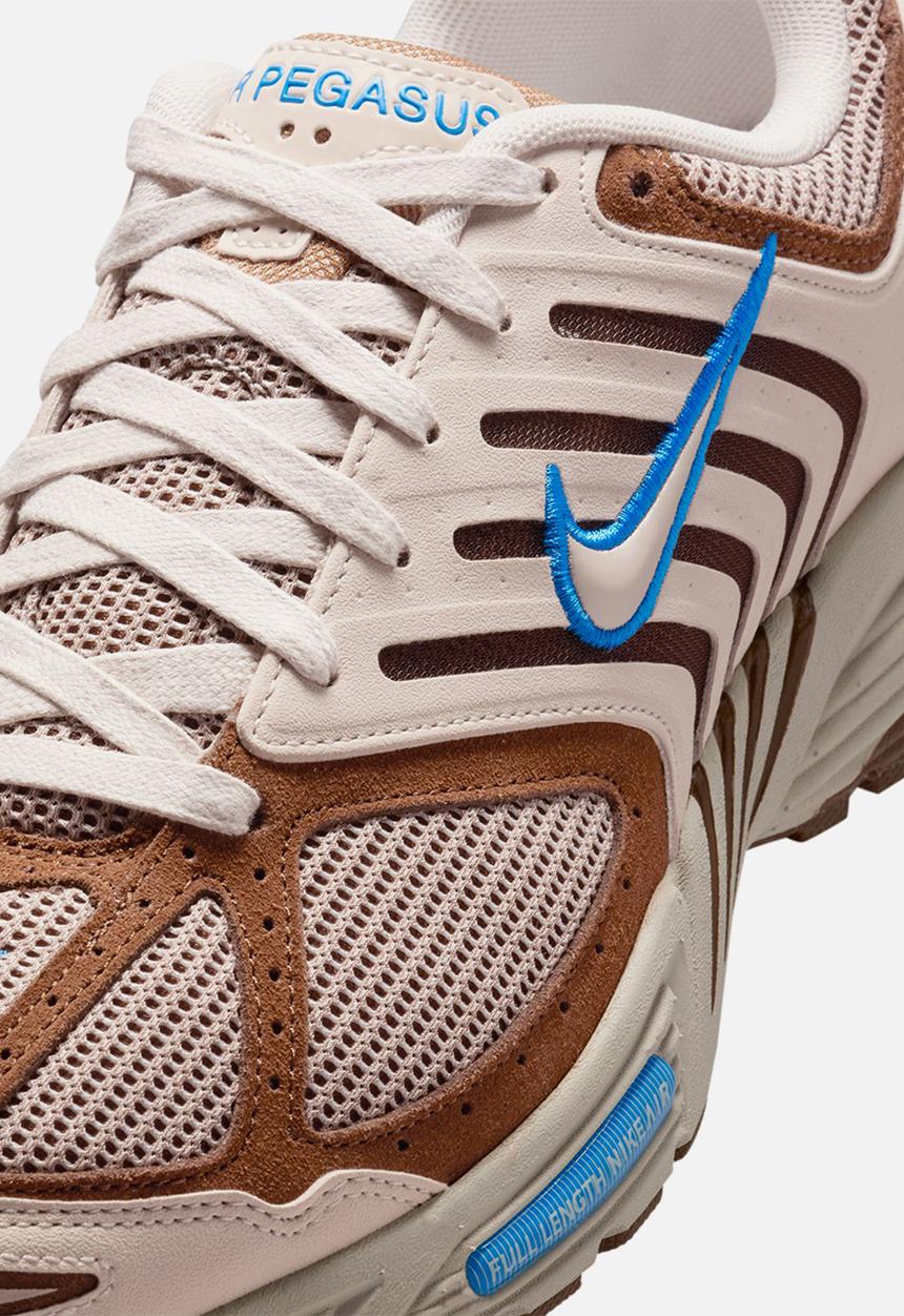 Nike - NIKE AIR PEGASUS 2005 SE