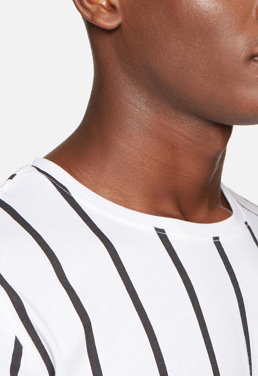 Only & Sons - Vertical tee