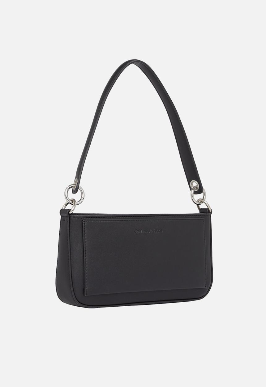 Calvin Klein - Sculpted shoulder pouch25 mono-black/neutral